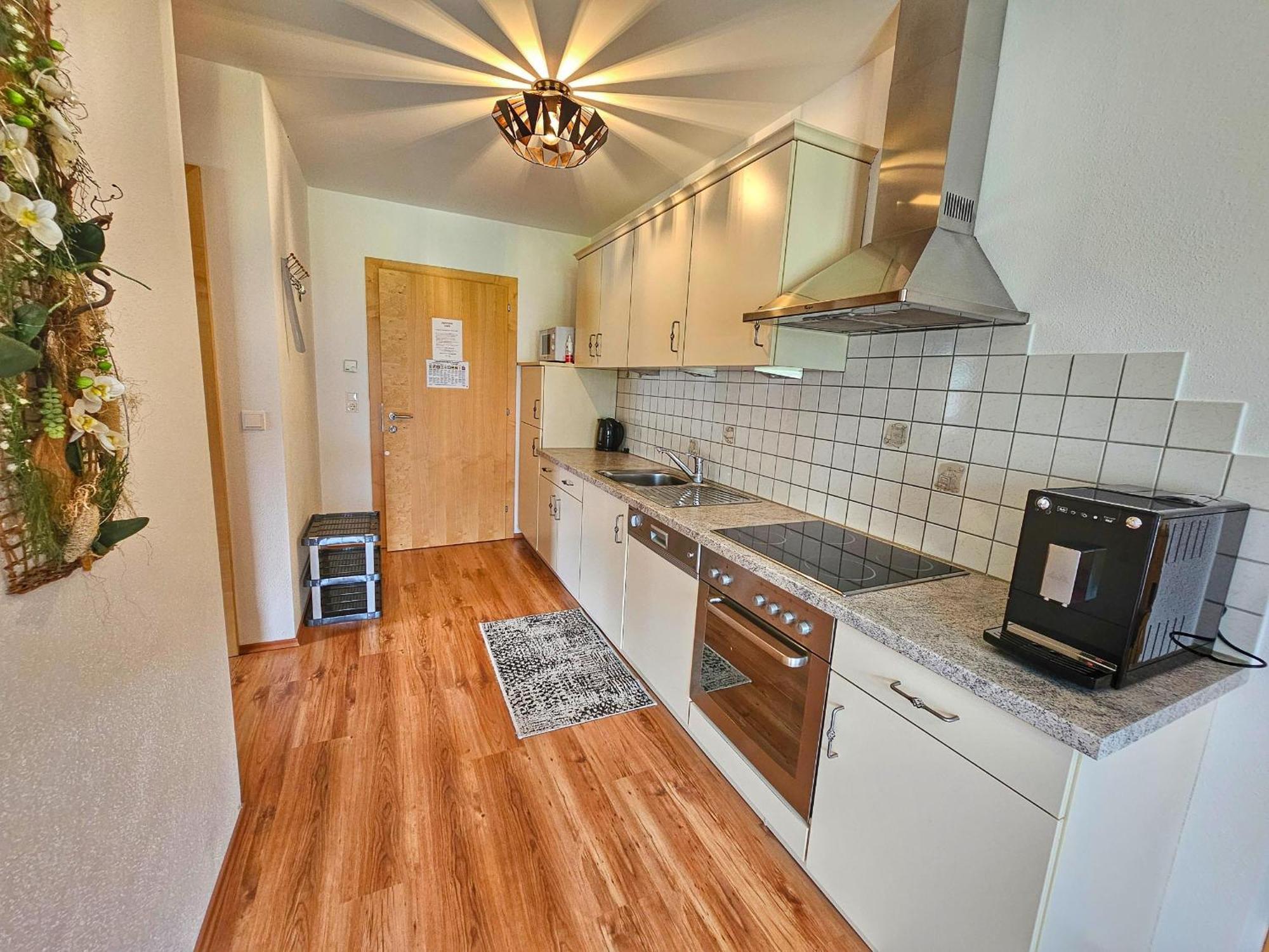 Appartement Sandra Стум Екстериор снимка