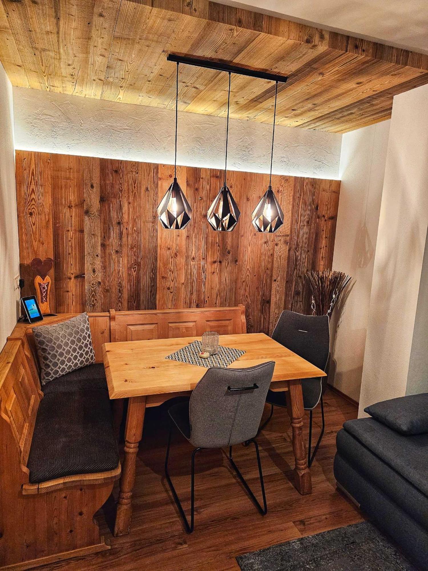 Appartement Sandra Стум Екстериор снимка
