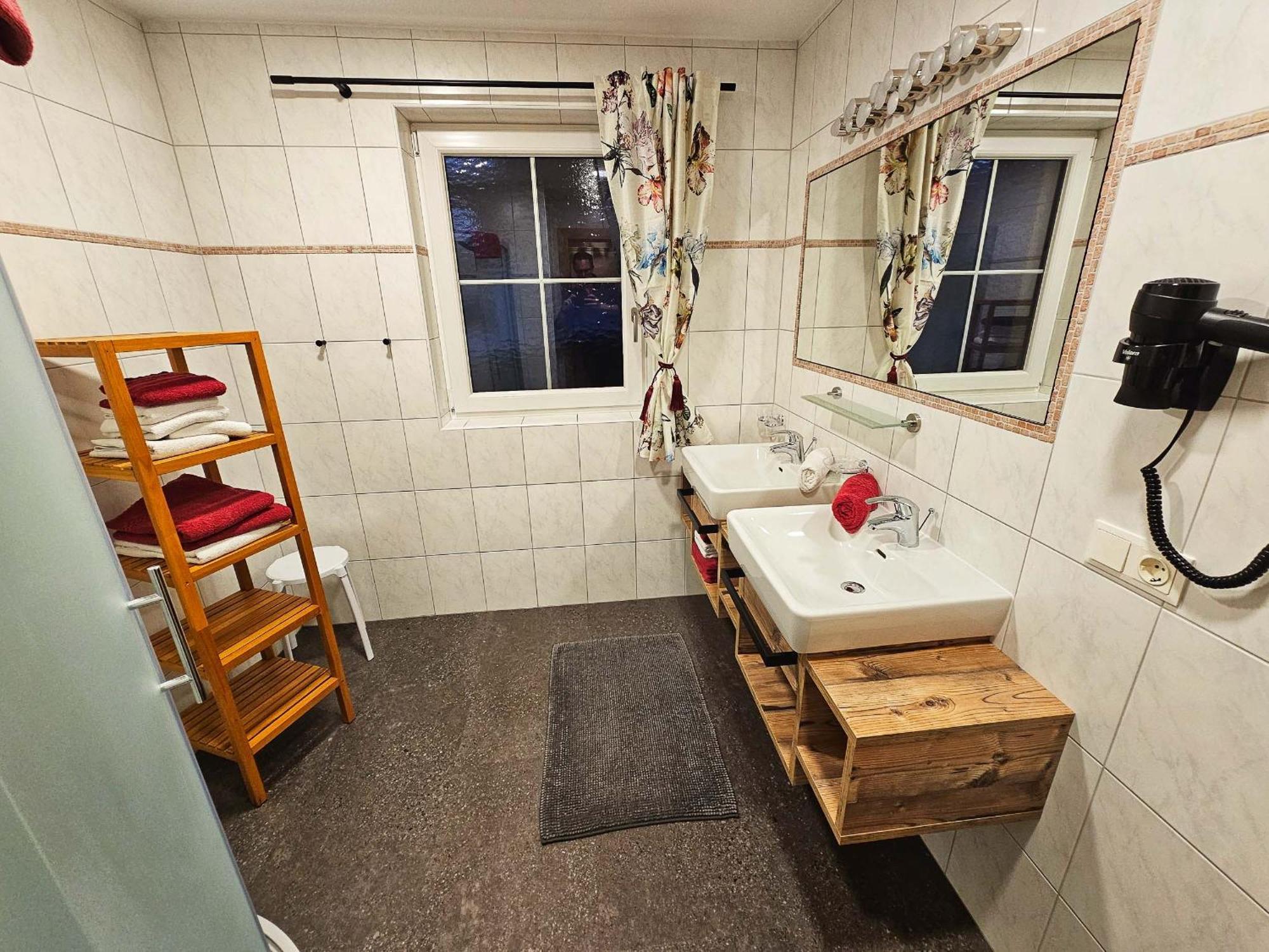 Appartement Sandra Стум Екстериор снимка